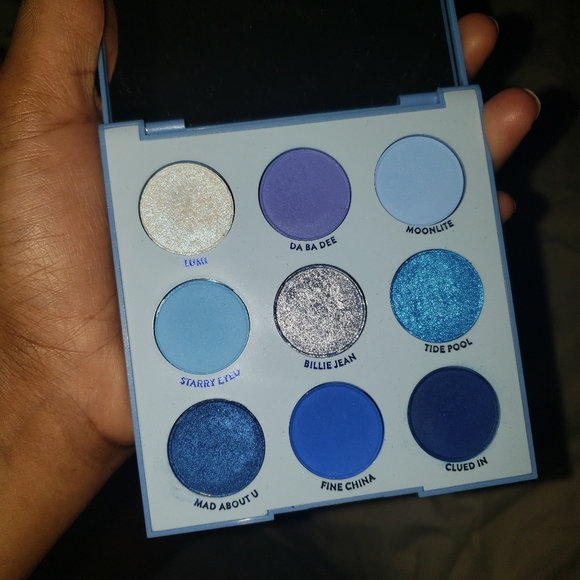 Blue moon palette - Picture 3 of 4